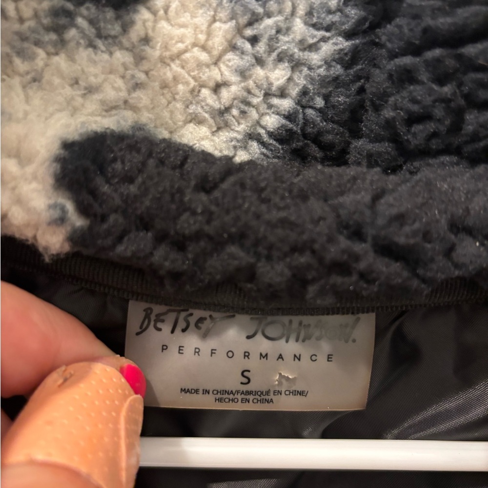 Betsey Johnson Fleece‎ Zip Up Jacket - Picture 3 of 6